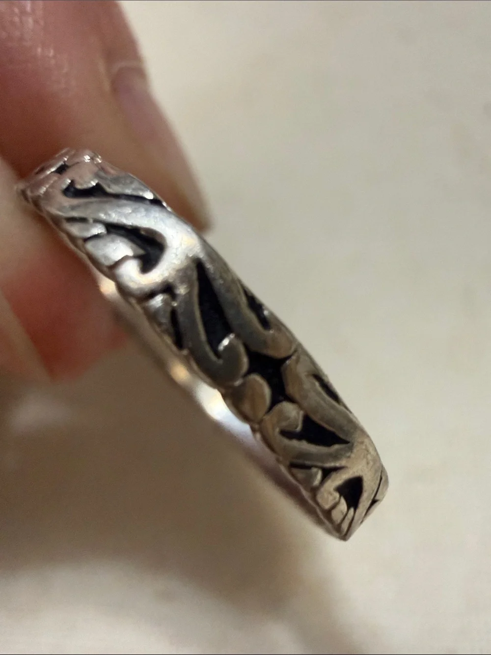 Sterling Silver 925 Carved Scroll Band Ring size 7.5